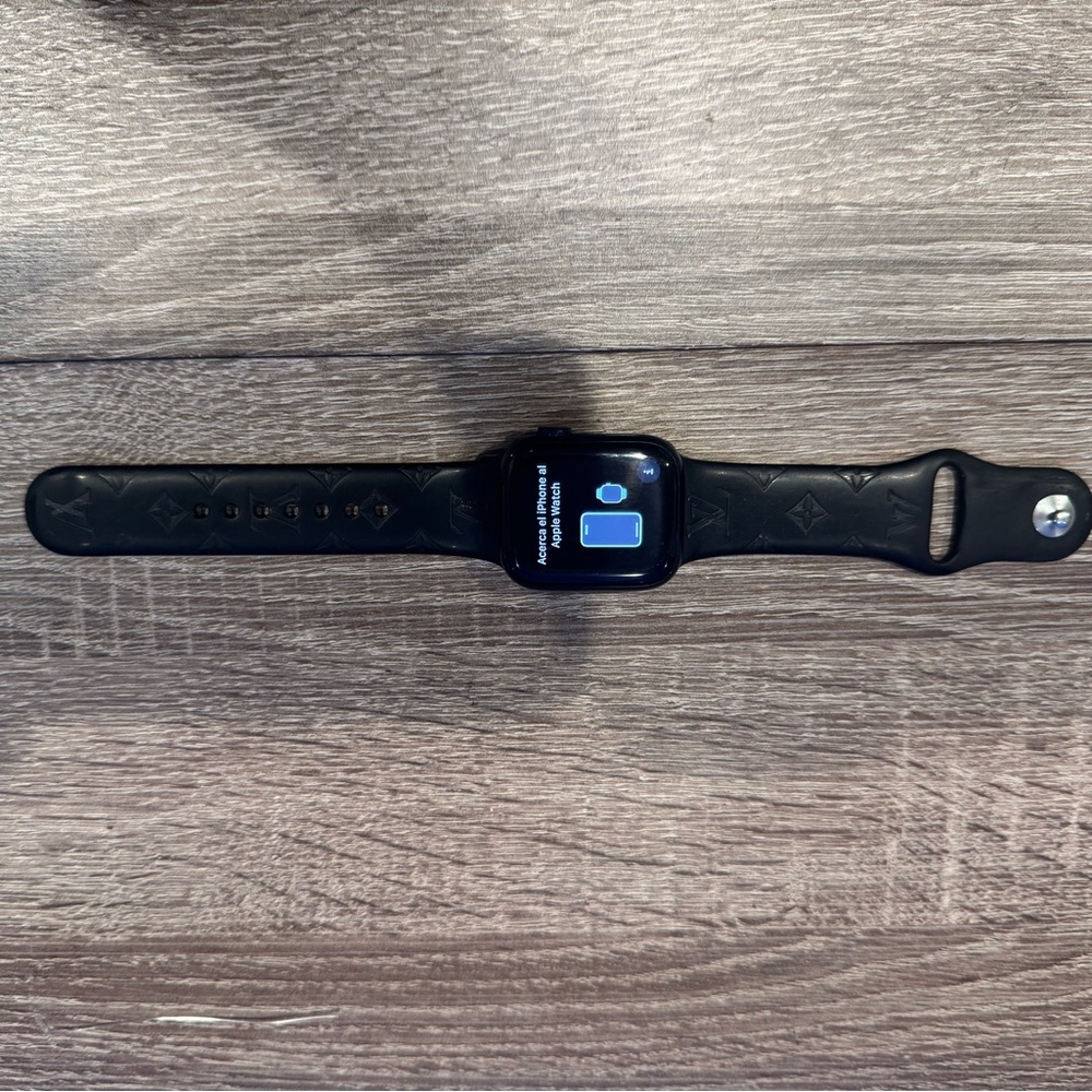 Series 7 Apple Watch 41MM with cellular